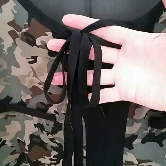 Black camaflouge sheer blouse - Picture 4 of 4